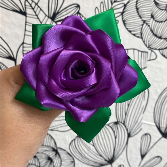 Hand Crafted Satin Rose Pen - Picture 9 of 12